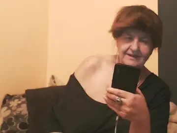 Wildredcat  live sex cam