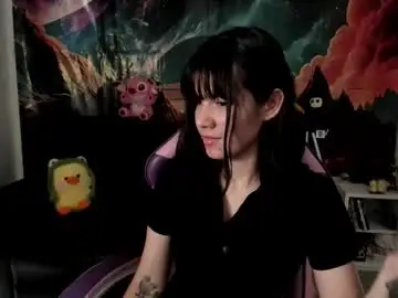 Yunablack  live sex cam