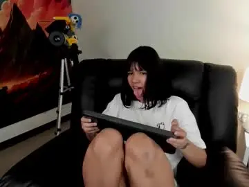 Yunablack  live sex cam