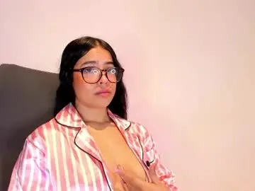 Amaliaandrade  live sex cam