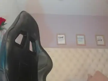 Candyy_ebony  live sex cam