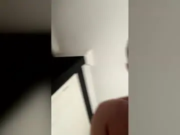 Essexlad2925  live sex cam