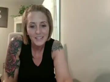 Joliexx41  live sex cam