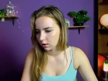 Lara_moon1  live sex cam