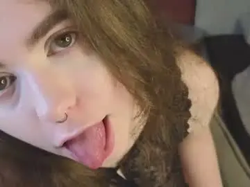 Lovvingwhisperr  live sex cam