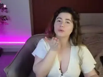 Lovvingwhisperr  live sex cam