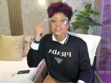 Luciawallace  live sex cam