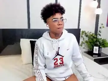 Luciawallace  live sex cam