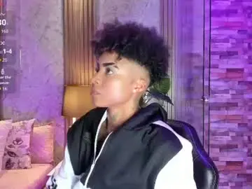 Luciawallace  live sex cam