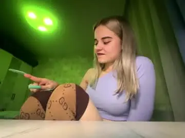 Rinamotty  live sex cam