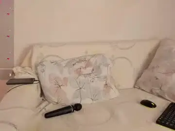 Sweet_honeydew  live sex cam
