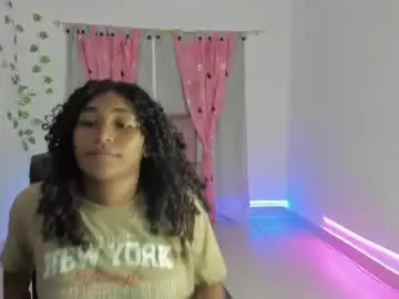 Tara_thonson  live sex cam