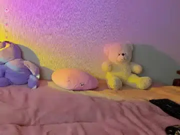 Alettaevee  live sex cam