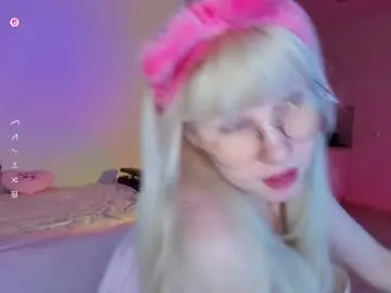 Alettaevee  live sex cam