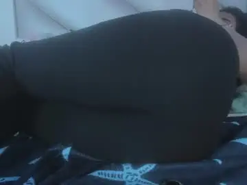 Bonnyloo  live sex cam