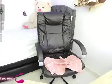 Chanell__toledo  live sex cam