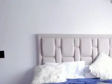 Chanell__toledo  live sex cam