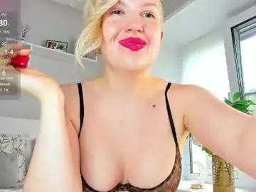 Crowned_goddess  live sex cam