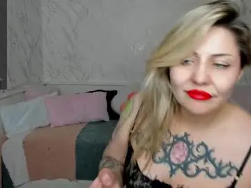 Jully_rox  live sex cam