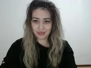 Karinavirtlove  live sex cam