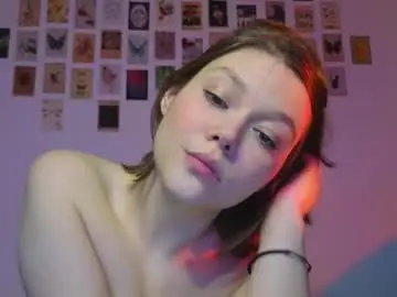 Lady_birdd  live sex cam