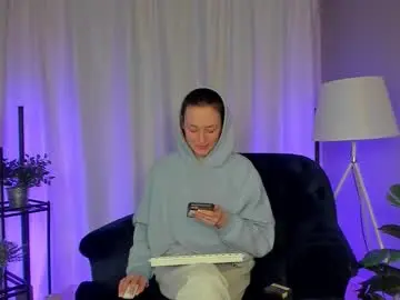 Megan_cuddly  live sex cam