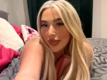 Misschloeamber  live sex cam