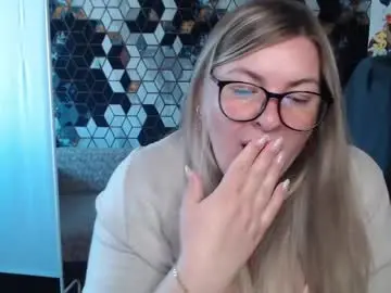 Nikaskylink  live sex cam