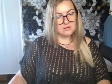 Nikaskylink  live sex cam
