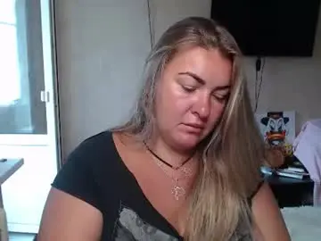 Nikaskylink  live sex cam
