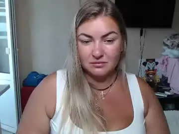 Nikaskylink  live sex cam