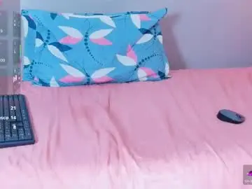 Quickhookupp  live sex cam