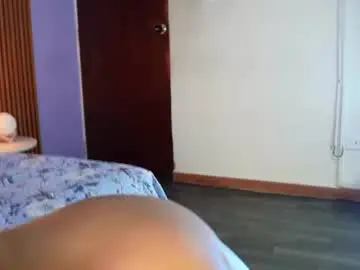 Quickhookupp  live sex cam