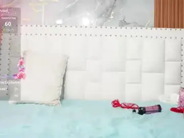 Quickhookupp  live sex cam