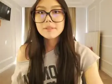 Tinykawaii  live sex cam