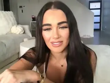 Urfavemila  live sex cam