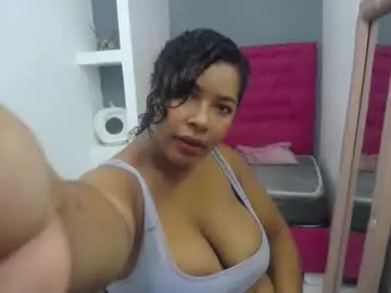 Yauxa_hot12  live sex cam