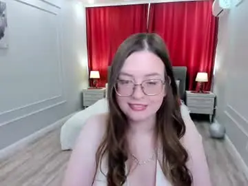Yoursweetmaddy  live sex cam