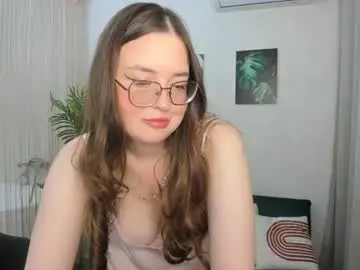 Yoursweetmaddy  live sex cam