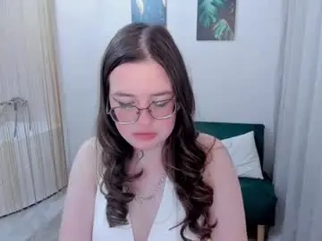 Yoursweetmaddy  live sex cam