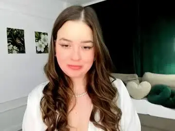 Yoursweetmaddy  live sex cam