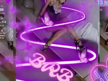 666mia666  live sex cam