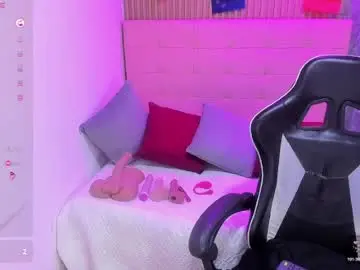 Amiee_kovva  live sex cam