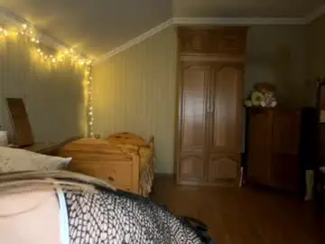 Bumblebliss  live sex cam