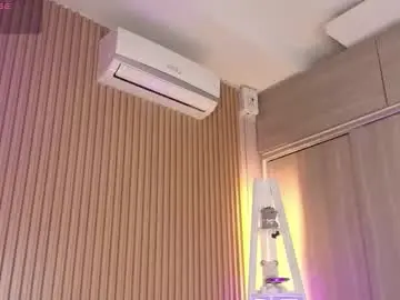 Emily_sweett12  live sex cam