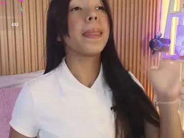 Emily_sweett12  live sex cam