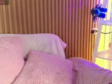 Emily_sweett12  live sex cam