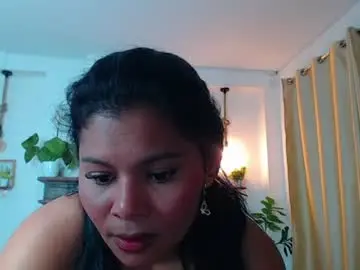 Emma_hassani  live sex cam