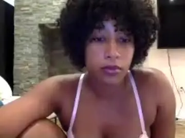 Gyalxoxo  live sex cam