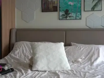 Iamcora  live sex cam